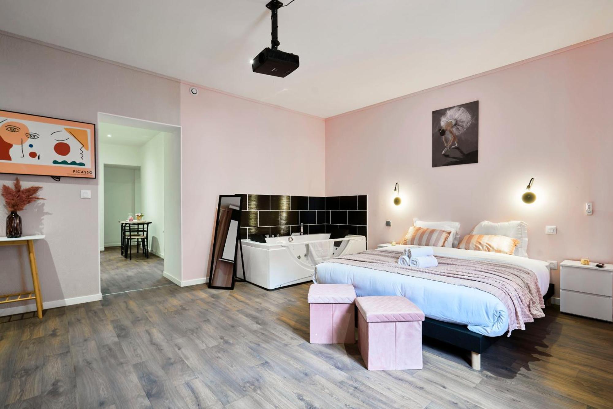 Ng Prestige L Lille L Tourcoing - Bouvines - Balneo & Cuisine Apartment Exterior photo